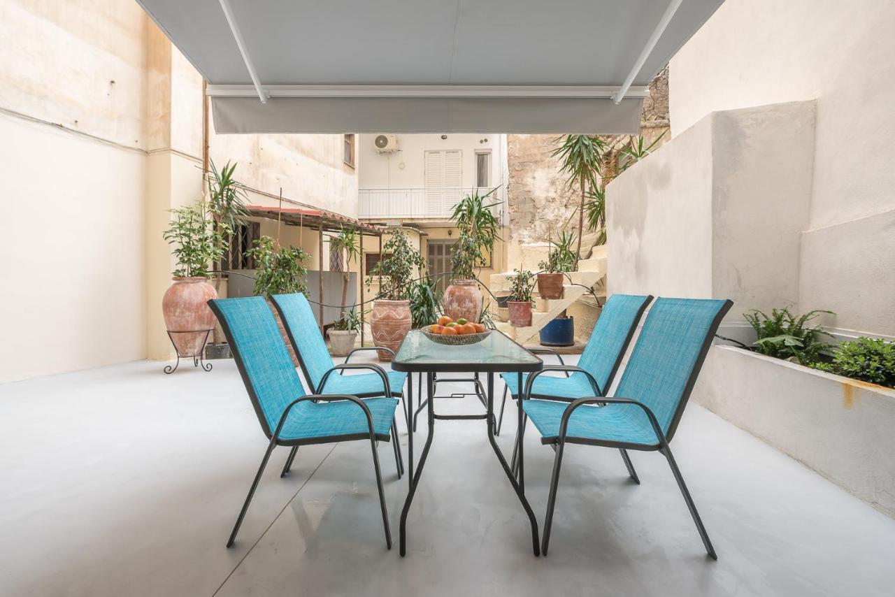 Ferienwohnung The Courtyard Oasis Athen Exterior foto