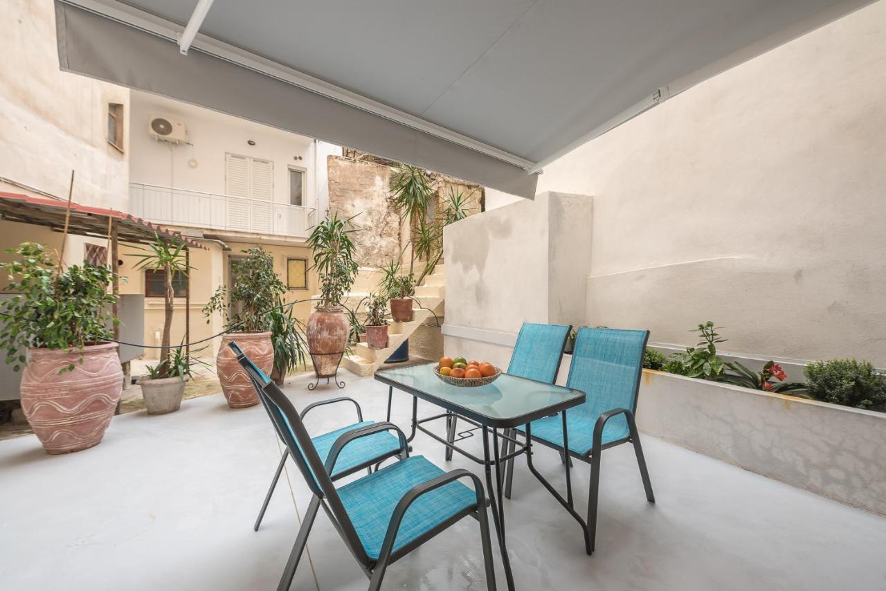 Ferienwohnung The Courtyard Oasis Athen Exterior foto